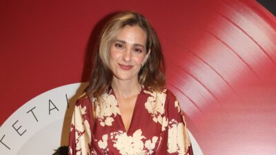 Η Νατάσα Μποφίλιου σε έξοδό της