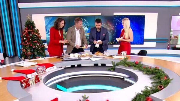 Ώρα Ελλάδος κοπή πίτας