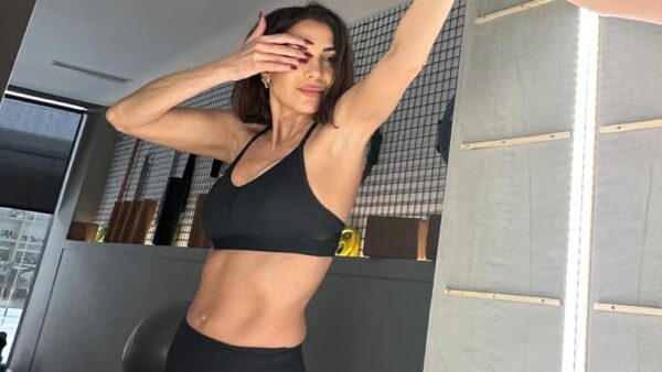 Μια σαλάτα για αδυνάτισμα φτιάχνει η Δέσποινα Βανδή