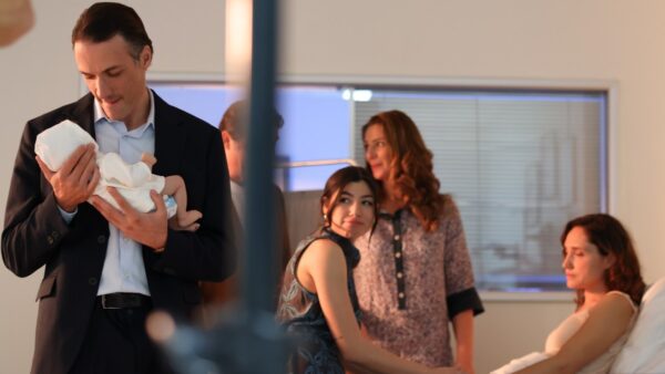 Σκηνή από την σειρά Διάφανη αγάπη