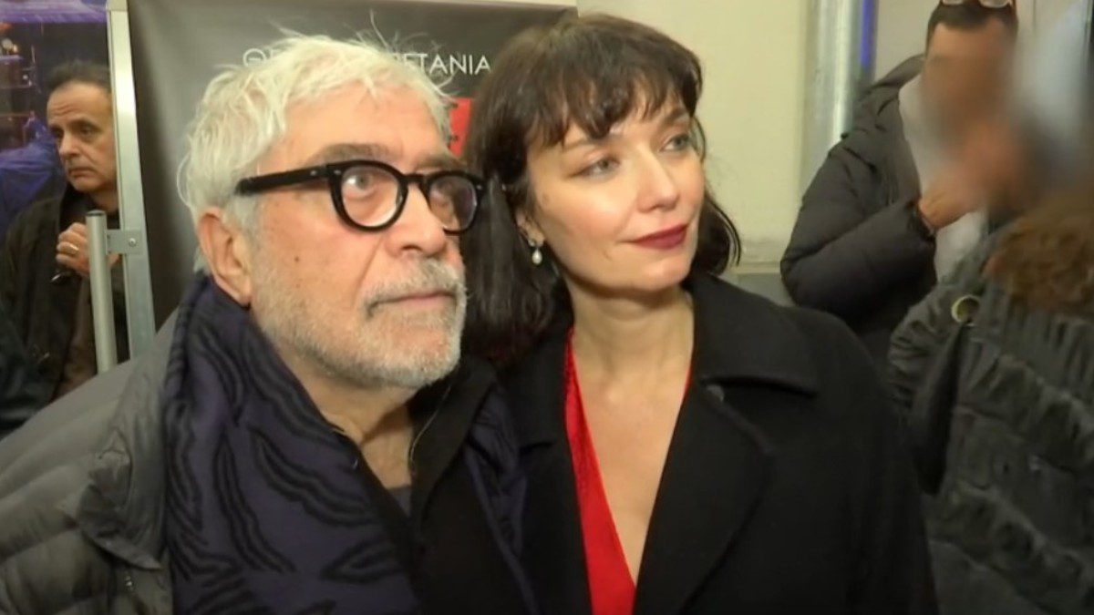 Ο Δημήτρης Πιατάς μπροστά στην κάμερα