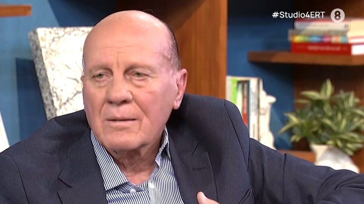 Ο Δομάζος Μίμης στο πλατό της εκπομπής Στούντιο 4