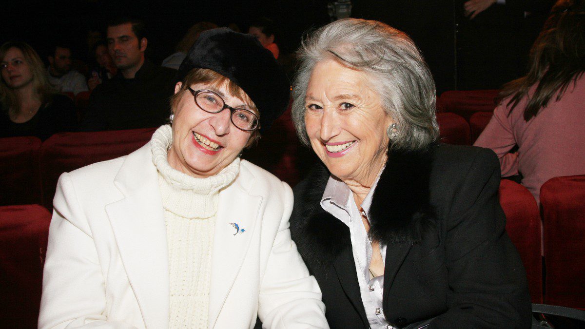 H Έφη Παπαθεοδώρου με την Ειρήνη Κουμαριανού