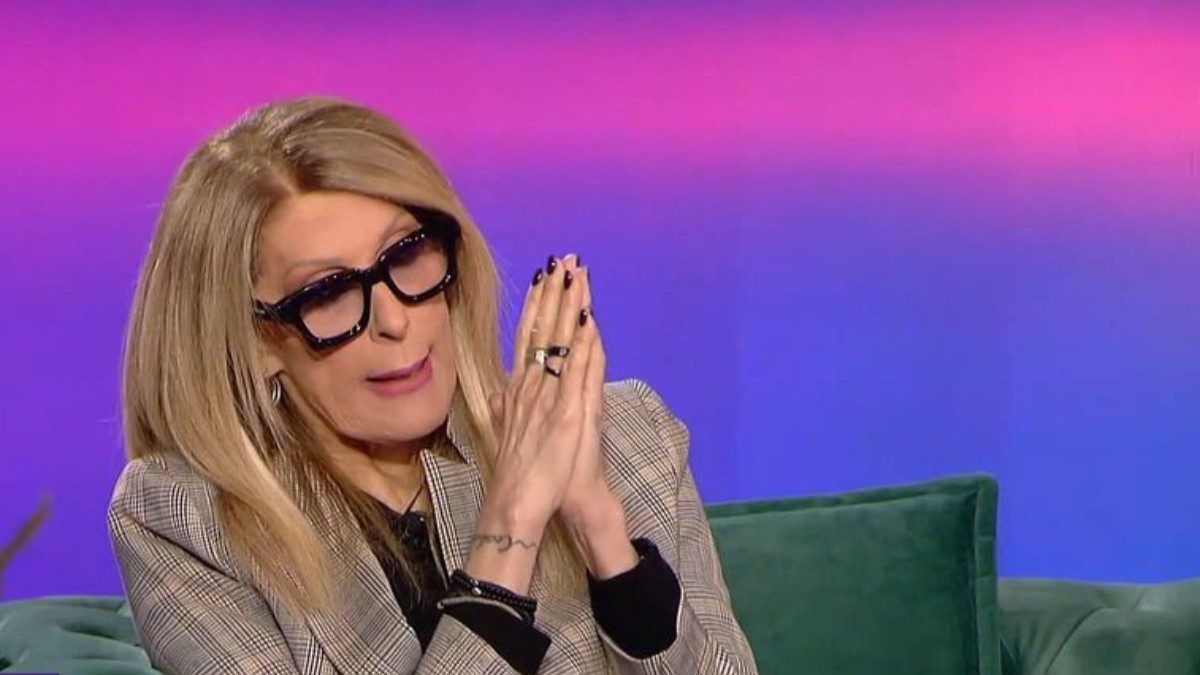 Η Εύη Δρούτσα στην εκπομπή Καλύτερα Αργά