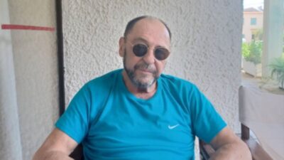 Ο θεατρικός σκηνοθέτης Κώστας Φαρμασώνης.