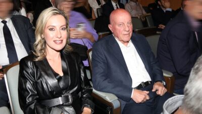 Ο Μίμης Δομάζος και η κόρη του, Πόπη Δομάζου.