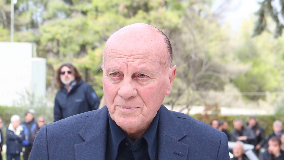 Ο Μίμης Δομάζος