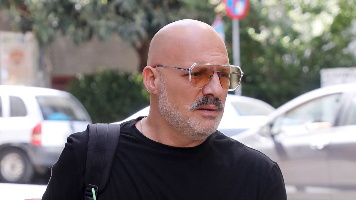 Ο Νίκος Μουτσινάς