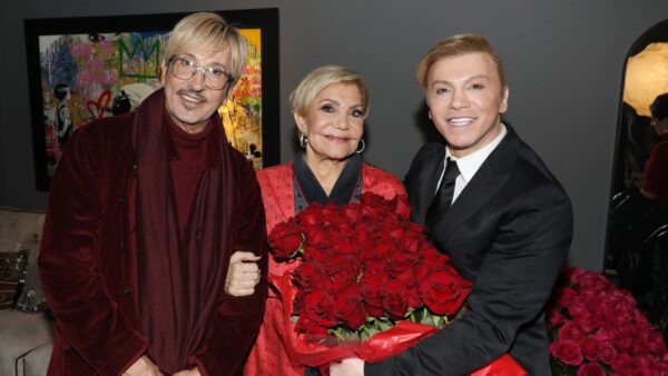 Δημήτρης Παπάζογλου-Μαρινέλλα-Τάκης Ζαχαράτος σε έξοδό τους το 2023