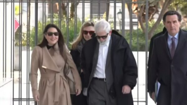 Πέτρος Φιλιππίδης: Έφτασε στο Εφετείο Αθηνών - Σήμερα η συνέχεια της δίκης του