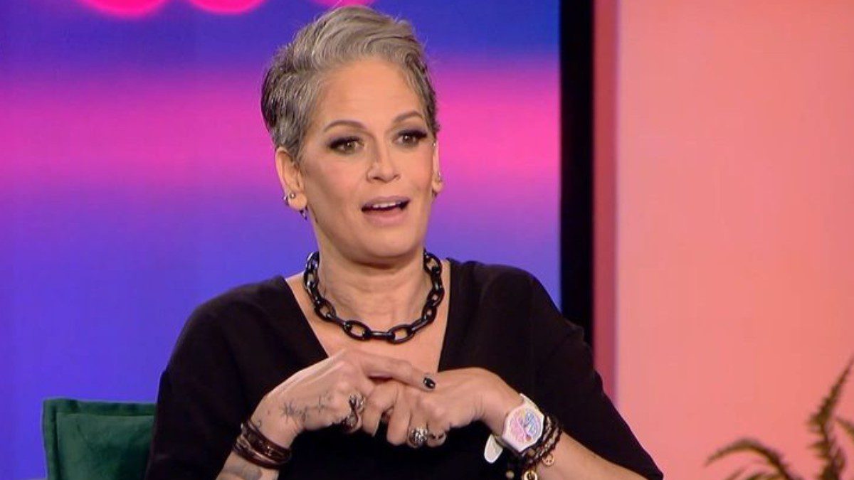 Συνέντευξη της Ρέας Τουτουντζή στο Καλύτερα Αργά