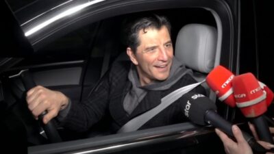 Ο Σάκης Ρουβάς σε δηλώσεις στις κάμερες