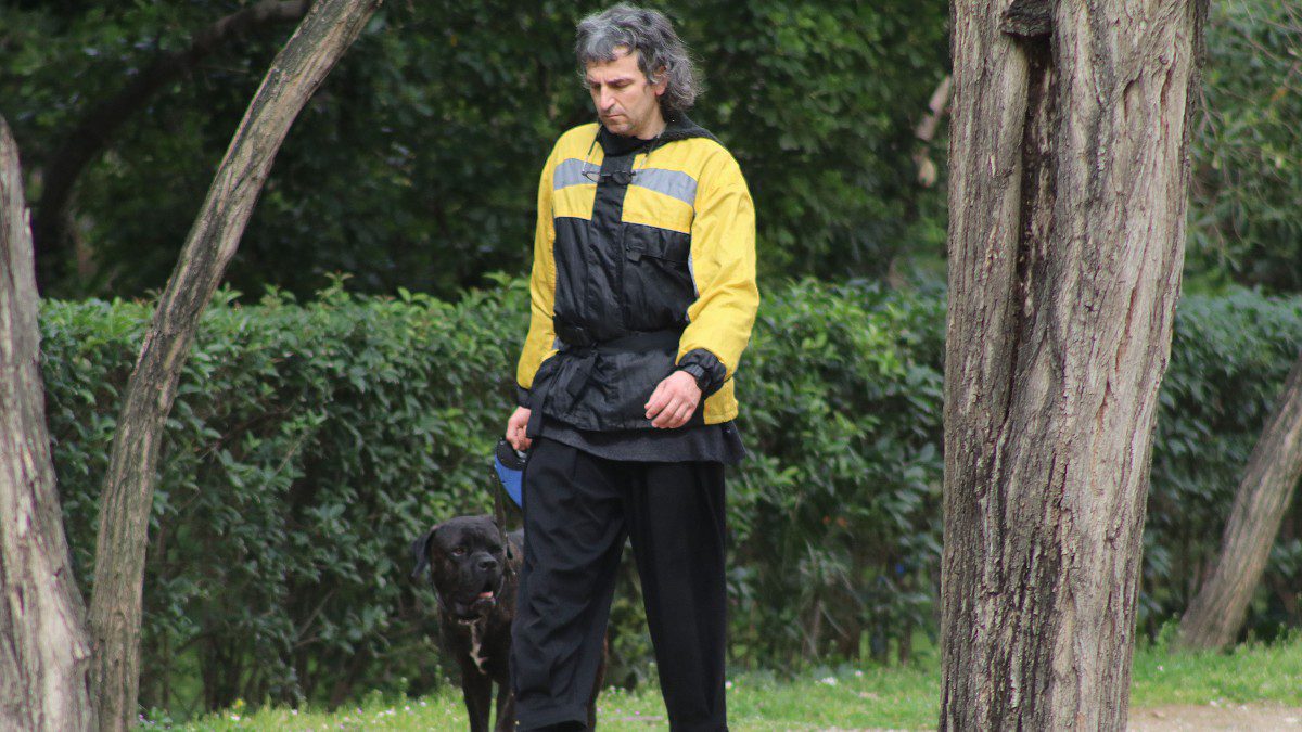 Άρης Σερβετάλης: Αναβλήθηκε η παράσταση που πρωταγωνιστεί μετά τον σάλο - Τι συνέβη