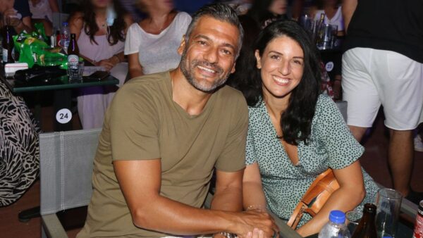 Ο Στέλιος Κρητικός με την σύζυγό του σε σπάνια εμφάνιση