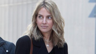 Η Χρυσή Βαρδινογιάννη σε δημόσια έξοδο.