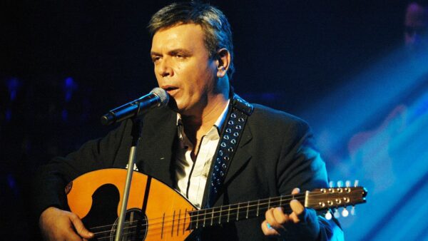 Μανώλης Λιδάκης