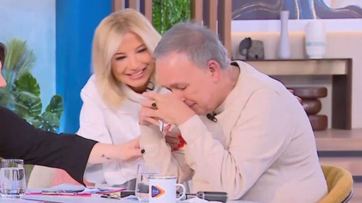 Ο Ανδρέας Μικρούτσικος συγκινήθηκε στο Buongiorno