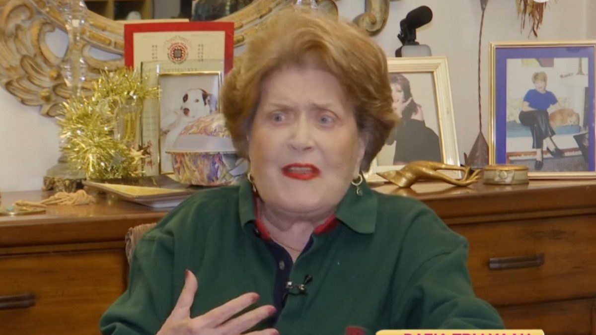 Η Βάσια Τριφύλλη μιλώντας στο Happy Day