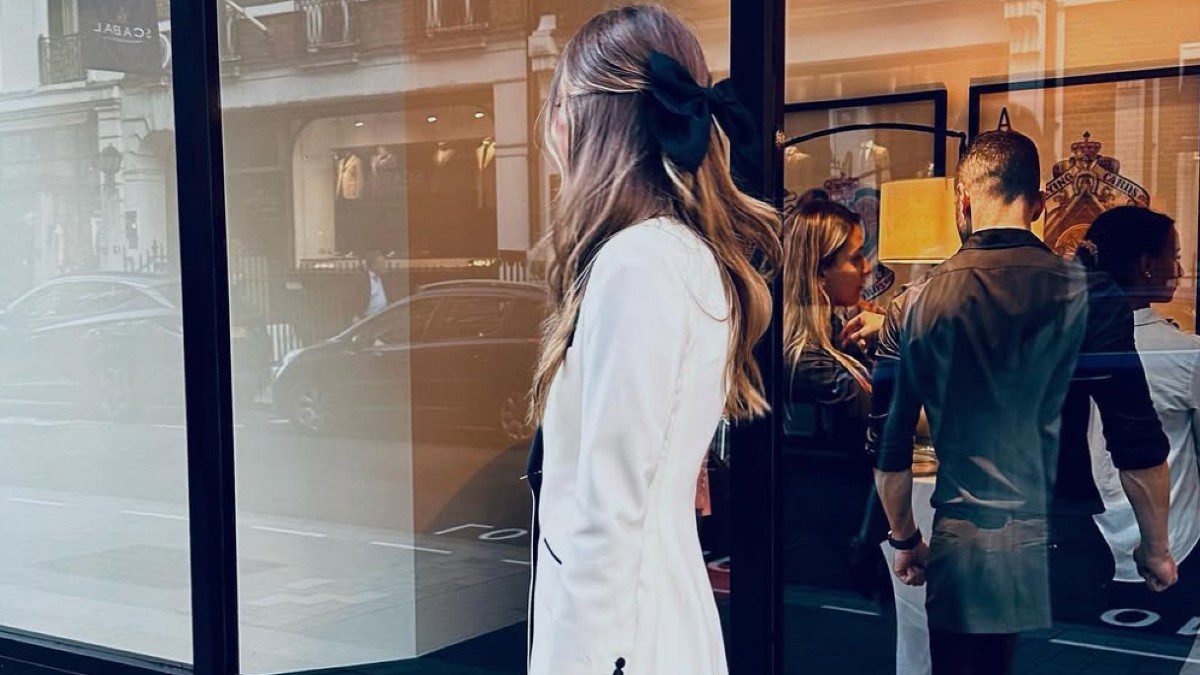 Νυφικό σαν σακάκι στην Βρετανία