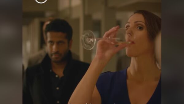 Στιγμιότυπο από την σειρά doctor-foster