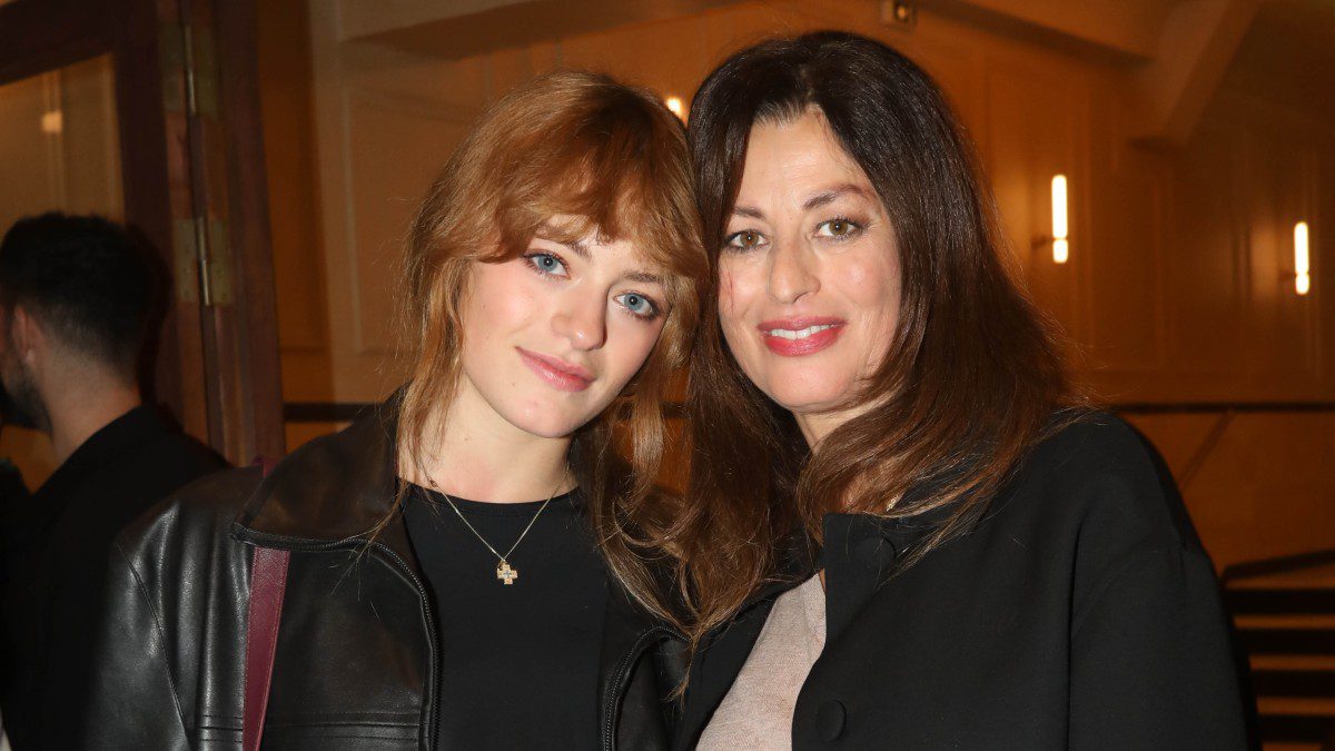 Η Δωροθέα Μερκούρη μαζί με τη κόρη της, Γαία.