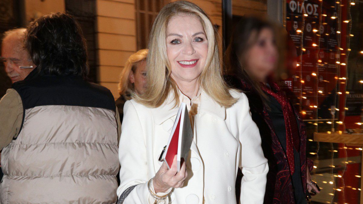 H Έλλη Στάη σε βραδινή έξοδο