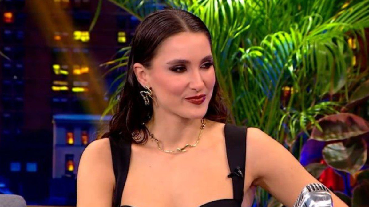 Η Evangelia στο The 2night show.