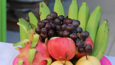 φρούτο που αδυνατίζει ανάμεσα σε άλλα φρούτα