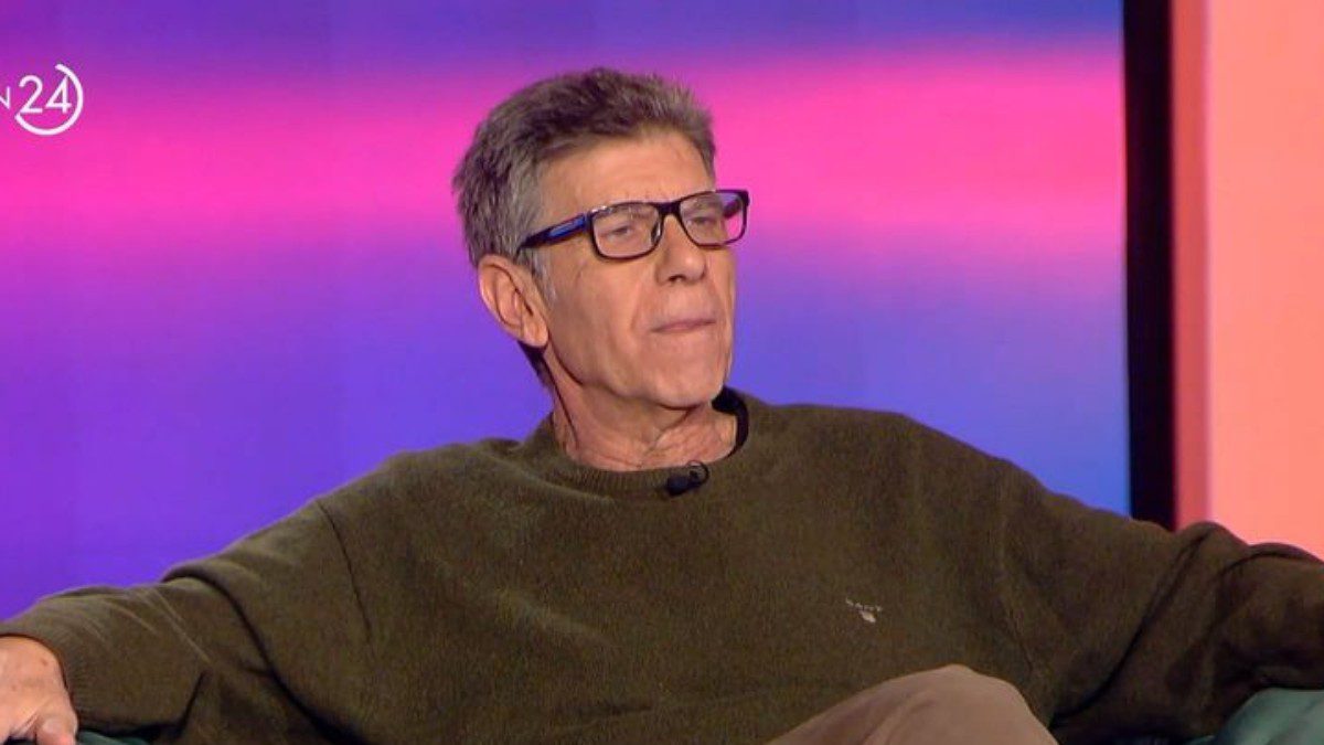 Ο Γιάννης Μπέζος στην εκπομπή Καλύτερα Αργά