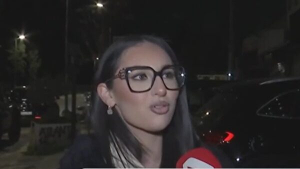 H Klavdia μιλάει στην κάμερα