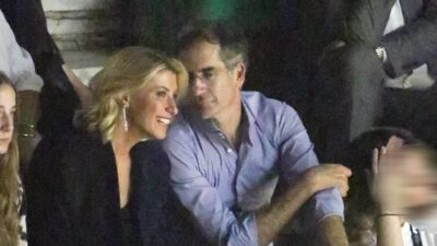 Η Σία Κοσιώνη και ο Κώστας Μπακογιάννης σε βραδινή έξοδο