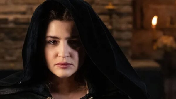 Η Πανδώρα από τη σειρά "Μάγισσα - Φλεγόμενη καρδιά