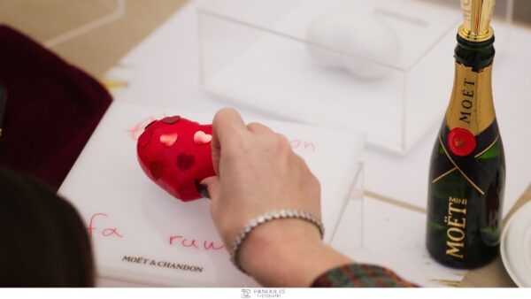 Piece of (he)art by Moet & Chandon