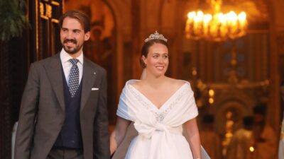 Η Νίνα Φλορ και ο Φίλιππος Ντε Γκρες στον γάμο τους το 2021.