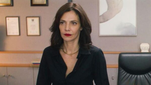 Η Μαρίνα στην σειρά Παιχνίδια εκδίκησης