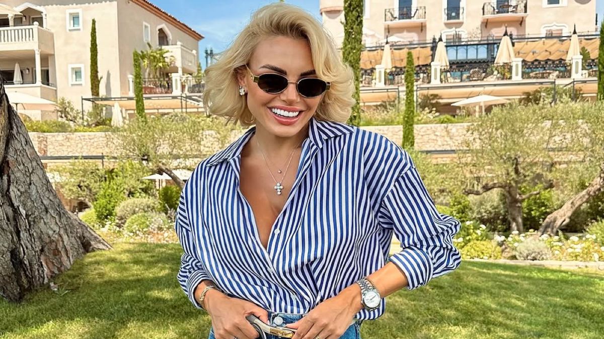 H Αλεξάνδρα Παναγιώταρου σε έξοδό της στην Αθήνα