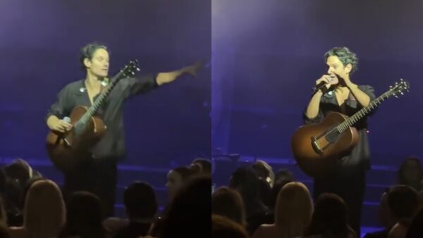 O πάνος Βλάχος στη σκηνή