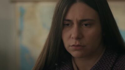 Η Αναστασία από τη σειρά Η Παραλία.