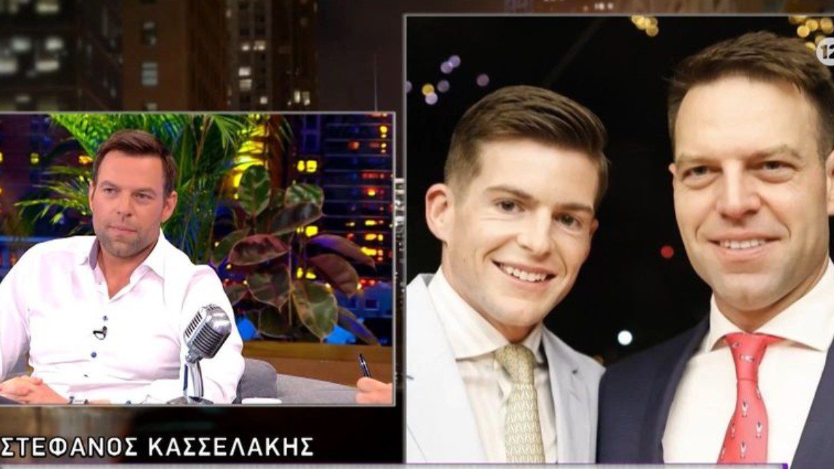 Ο Στέφανος Κασσελάκης στο πλατό της εκπομπής The 2night show