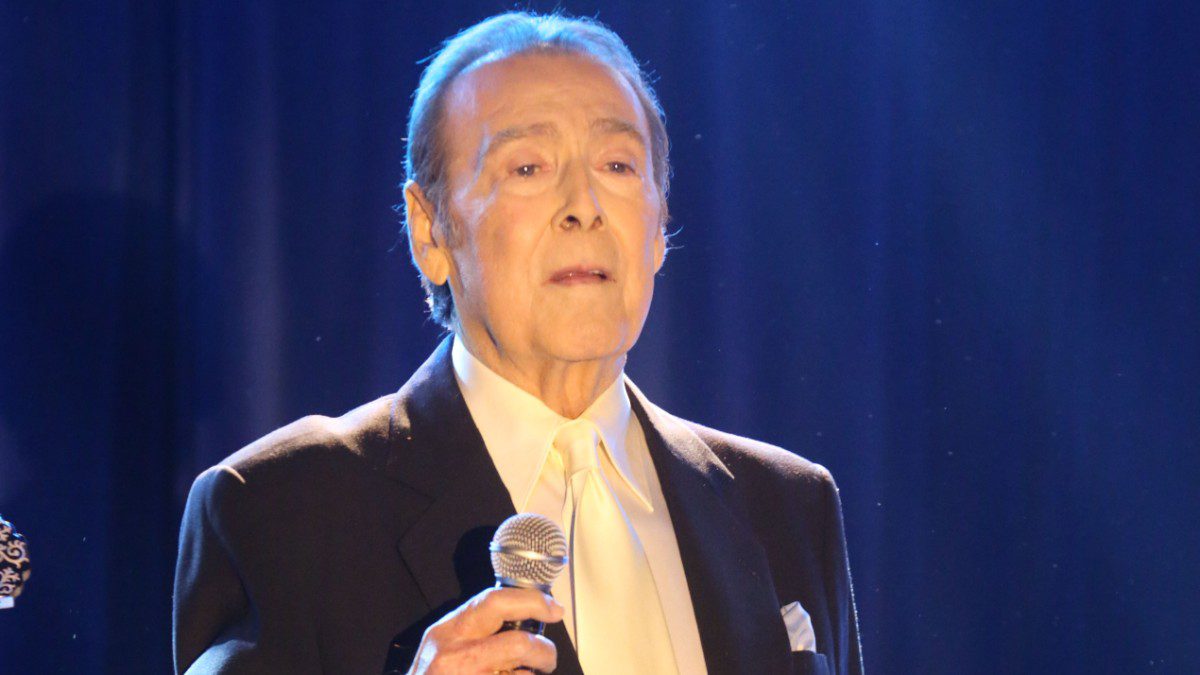 Ο Τόλης Βοσκόπουλος