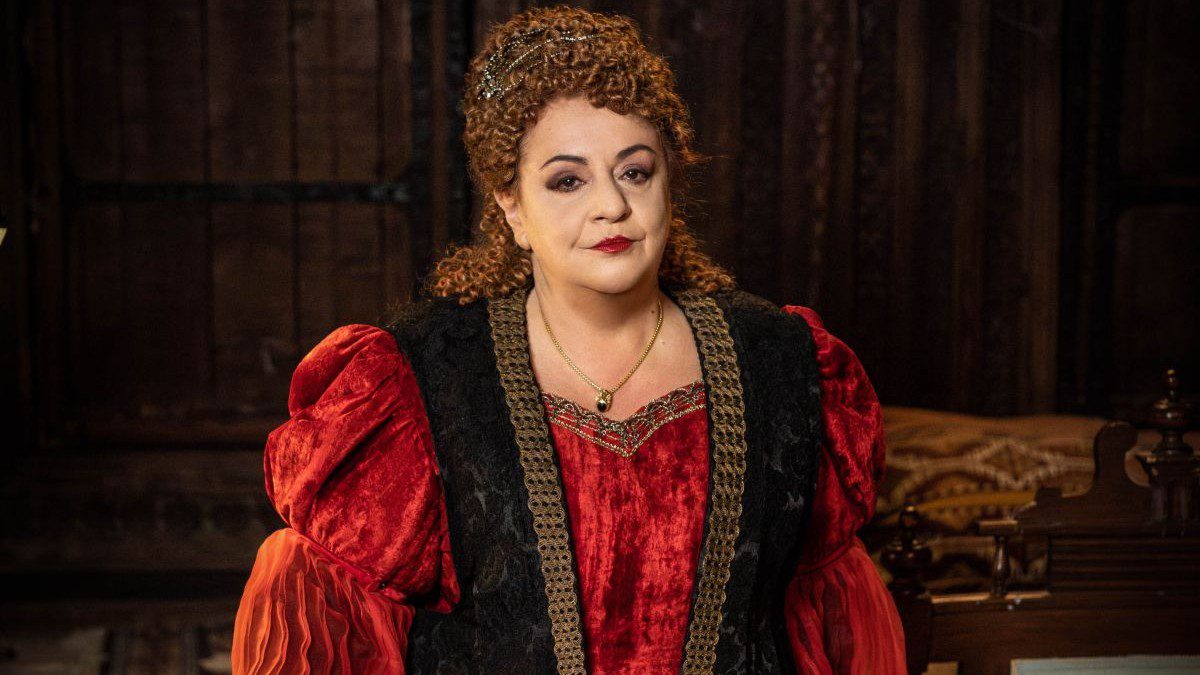 Ελένη Κοκκίδου: Η Μάγισσα - Φλεγόμενη Καρδιά