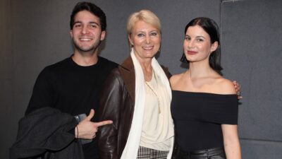 Νατάσα Παζαΐτη με Αλέξανδρο και Αλίκη Καραμανλή παιδιά