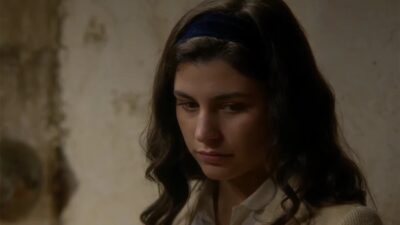 Η Χλόη στη σειρά Άγιος έρωτας