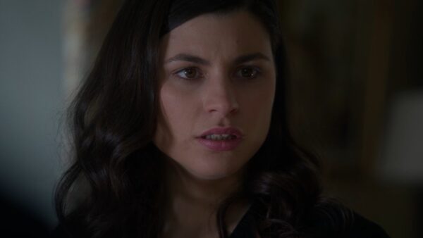 Άγιος έρωτας: Ξεθάβει το άδειο φέρετρό της - Τα κλάματα, η αρρώστια και η παράνομη υιοθεσία