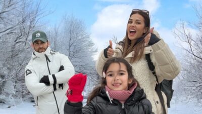 Η Ελένη Χατζίδου και ο Ετεοκλής Παύλου με την κόρη τους.