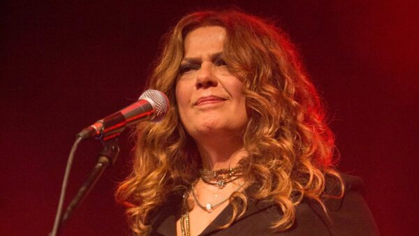 Η Ελένη Τσαλιγοπούλου στη σκηνή