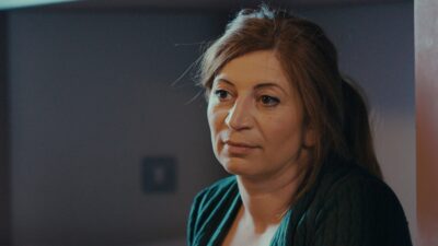 Σκηνή με την Κούλα από την σειρά Γη της ελιάς