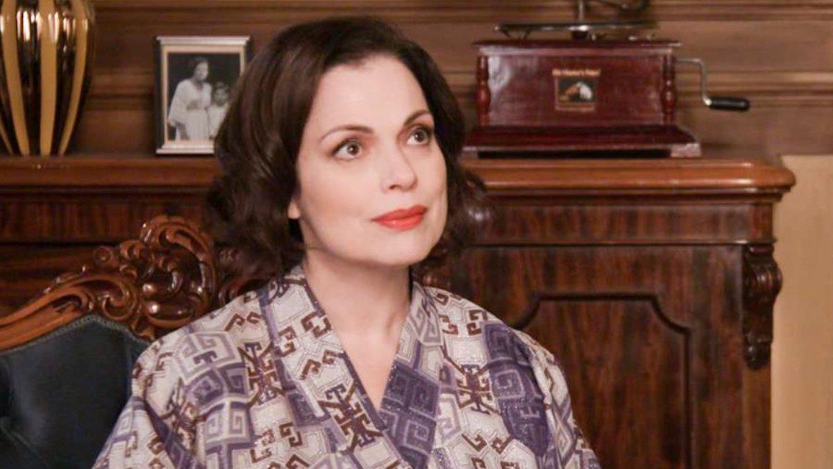 Η Κυβέλη της σειράς Grand Hotel