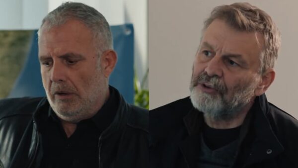 Ο Στάθης και ο Τζον από την Γη της ελιάς