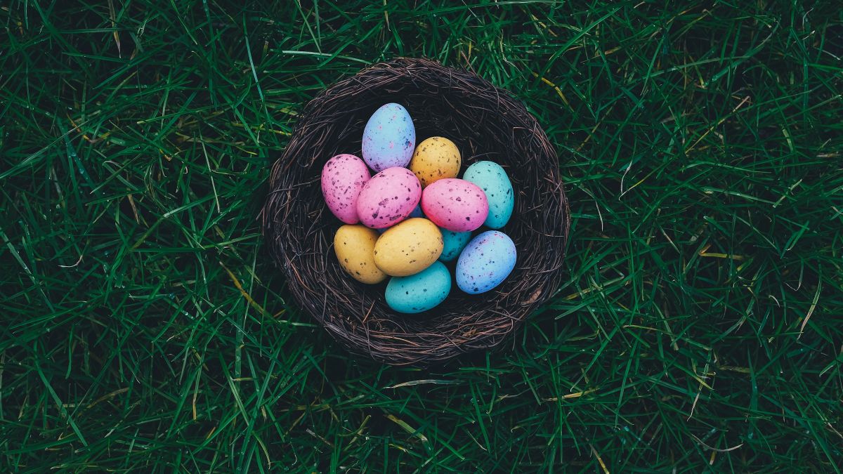 καλάθι Πάσχα με αυγά